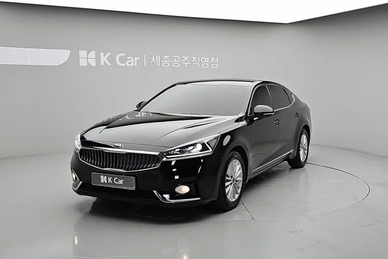 Kia K7 - фото 1