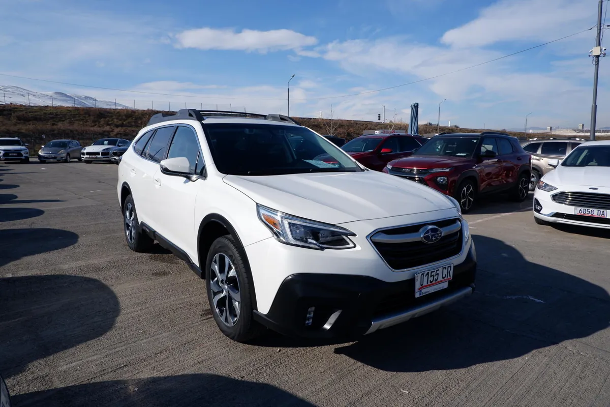Subaru Outback - фото 1