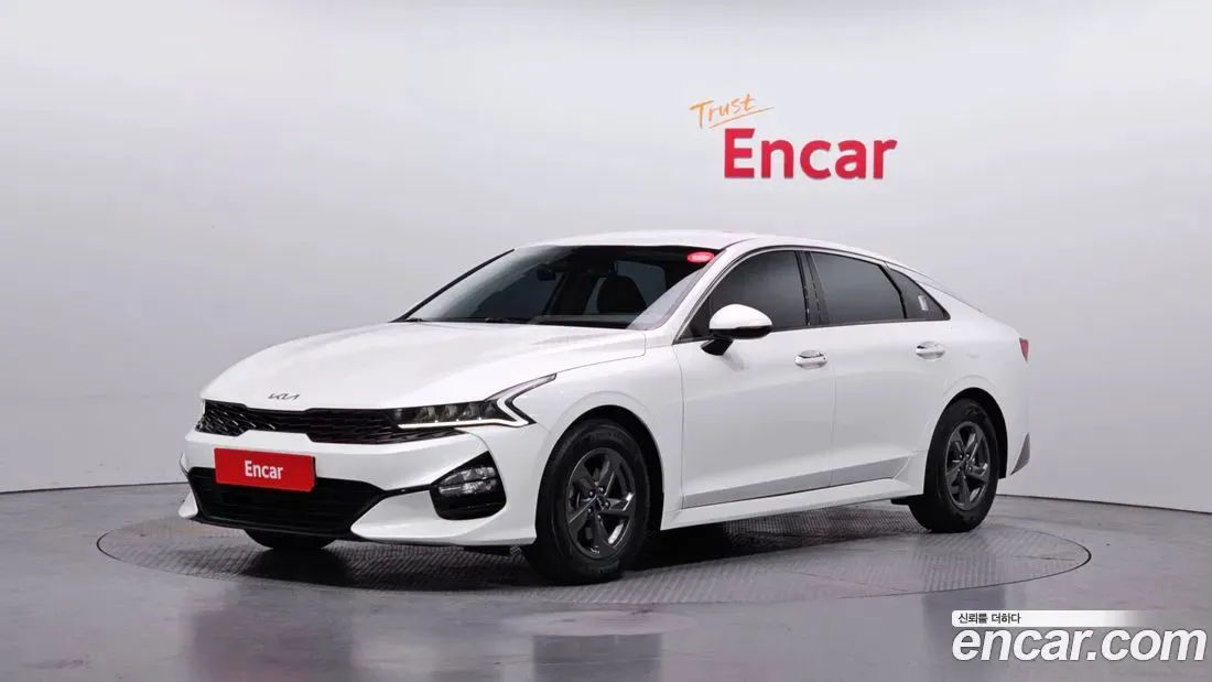 Kia Optima - фото 1