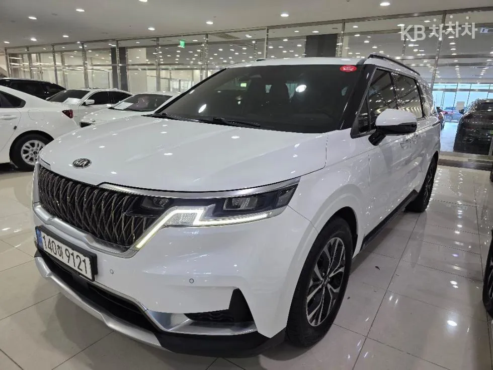 Kia 카니발 4세대 D2.2 9인승 노블레스 - фото 1