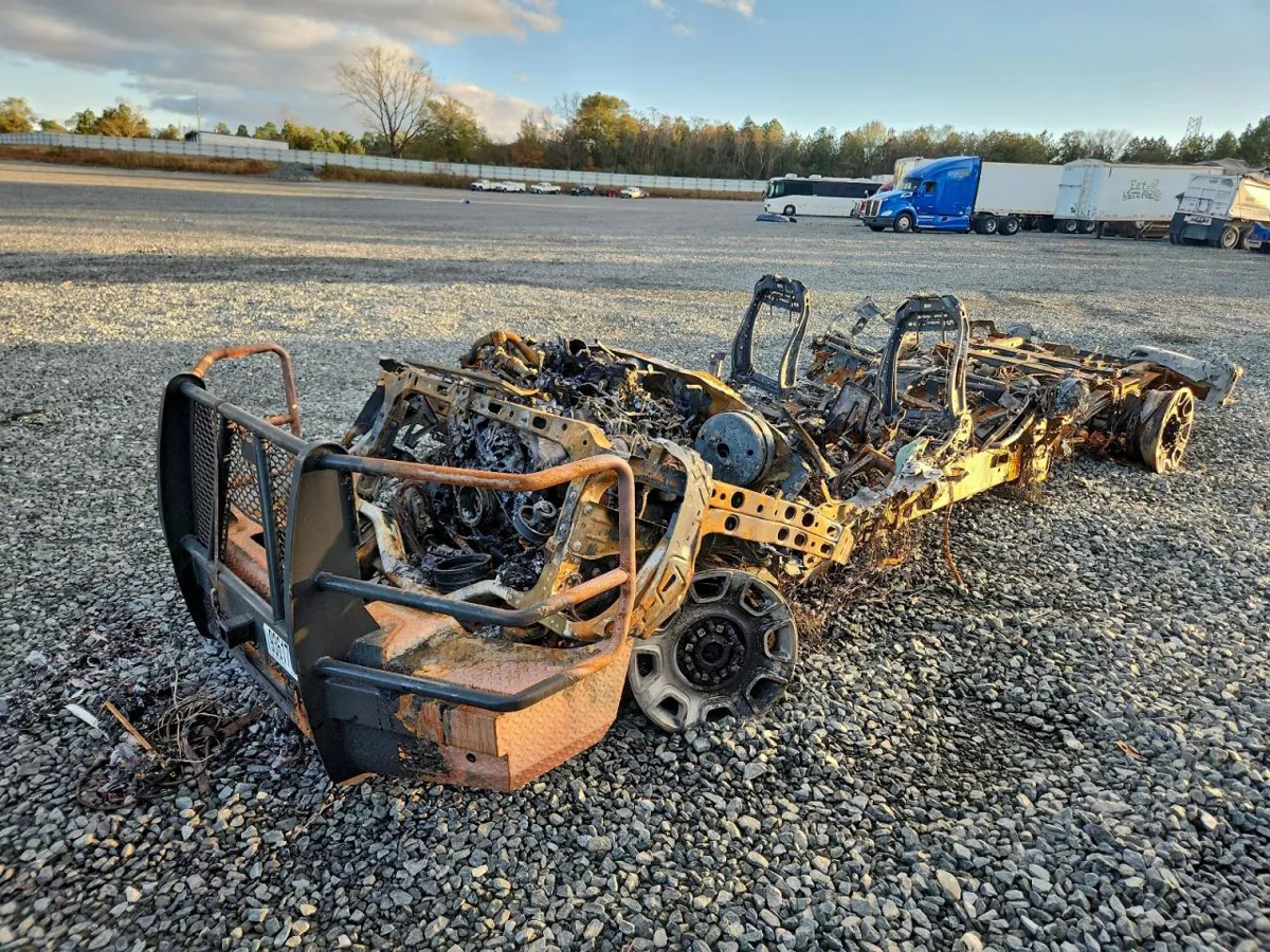 FORD F250 - фото 1