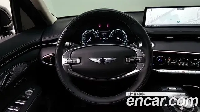 Genesis GV70 - фото 1