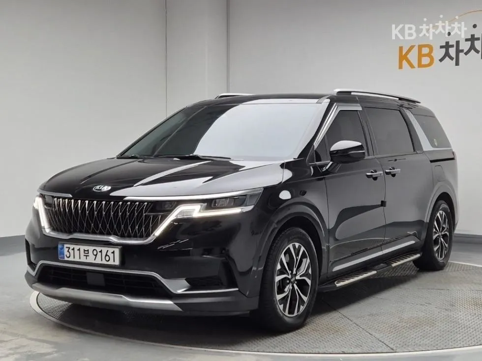 Kia 카니발 4세대 D2.2 9인승 노블레스 - фото 1