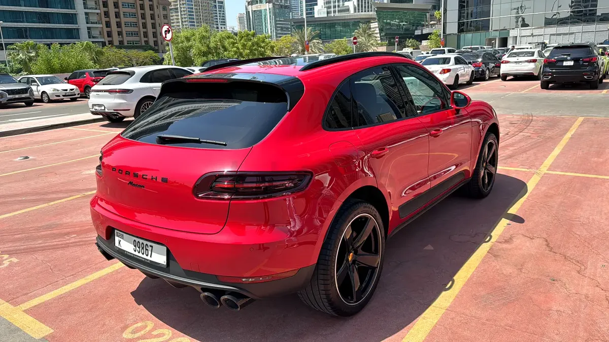 Porsche Macan - фото 1