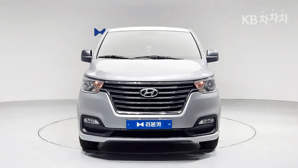 Hyundai 더 뉴 그랜드 스타렉스 밴 3인승 스타일 - фото 1
