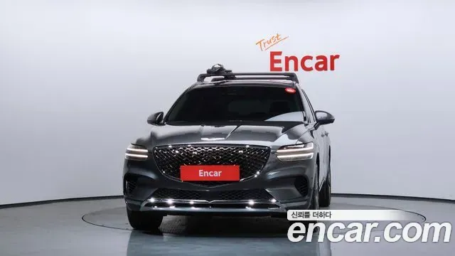 Genesis GV70 - фото 1