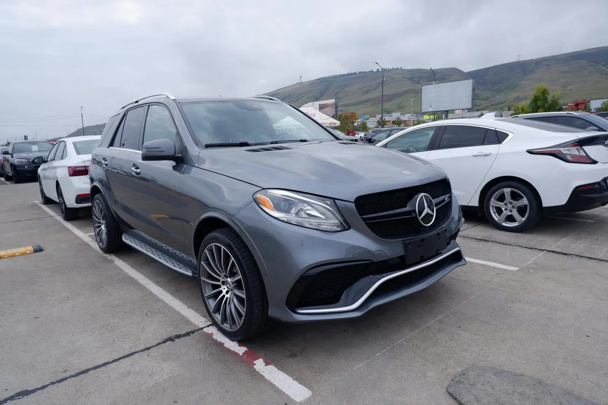 Mercedes-Benz GLE 350 - фото 1