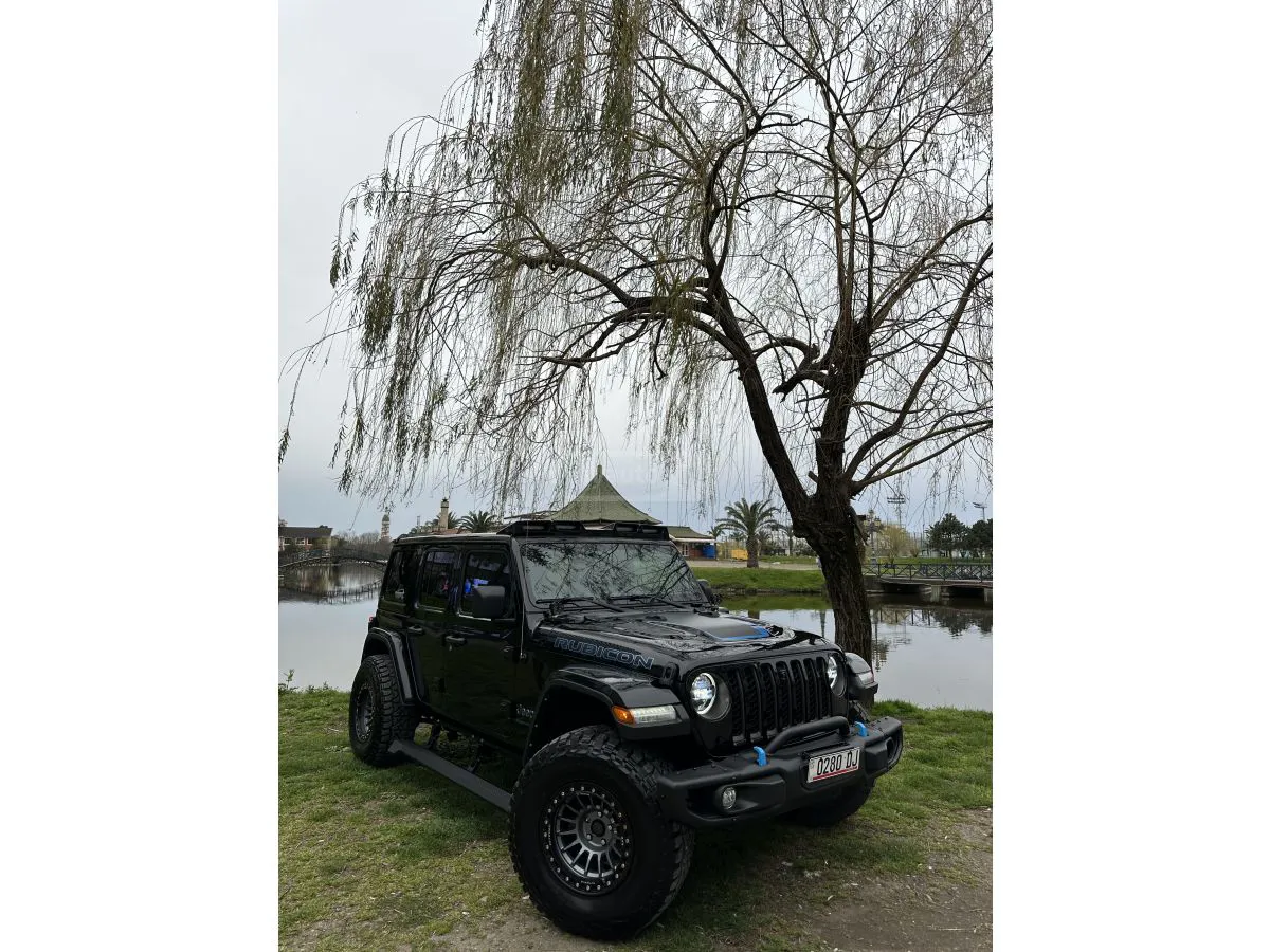 Jeep Wrangler - фото 1