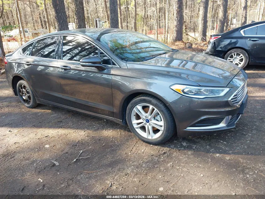 FORD FUSION SE - фото 1