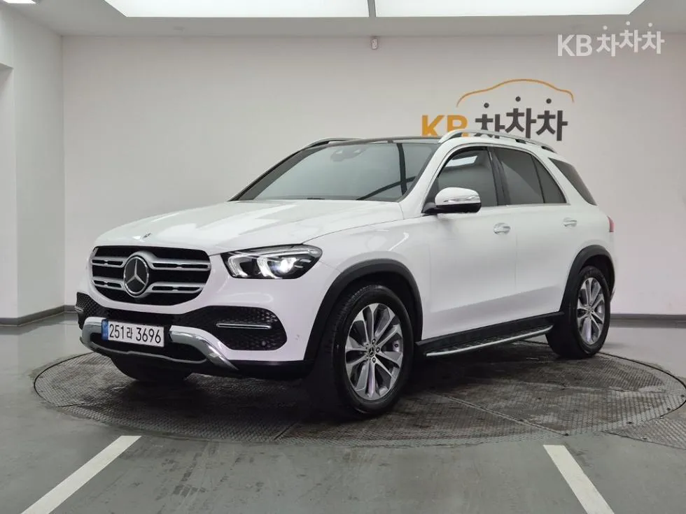 Mercedes-Benz GLE (V167) 300 d 4Matic - фото 1