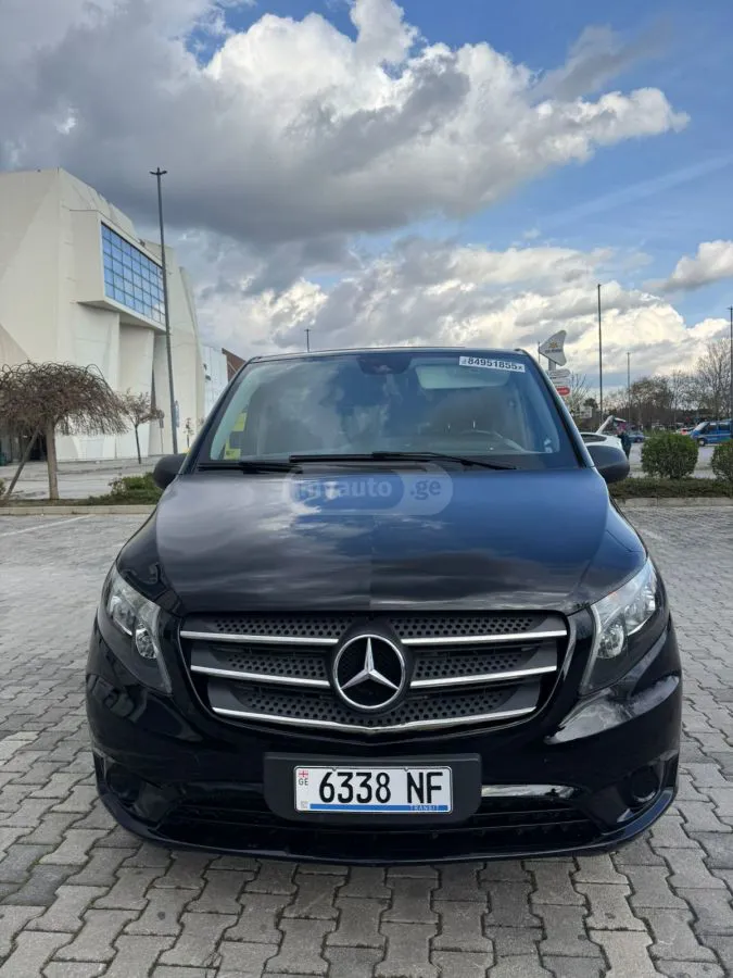 Mercedes-Benz Metris Passenger Van - фото 1