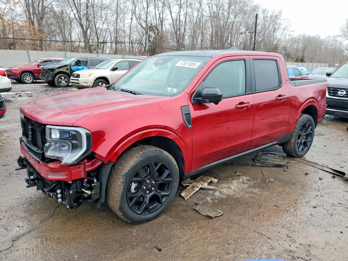 FORD MAVERICK LARIAT - фото 1