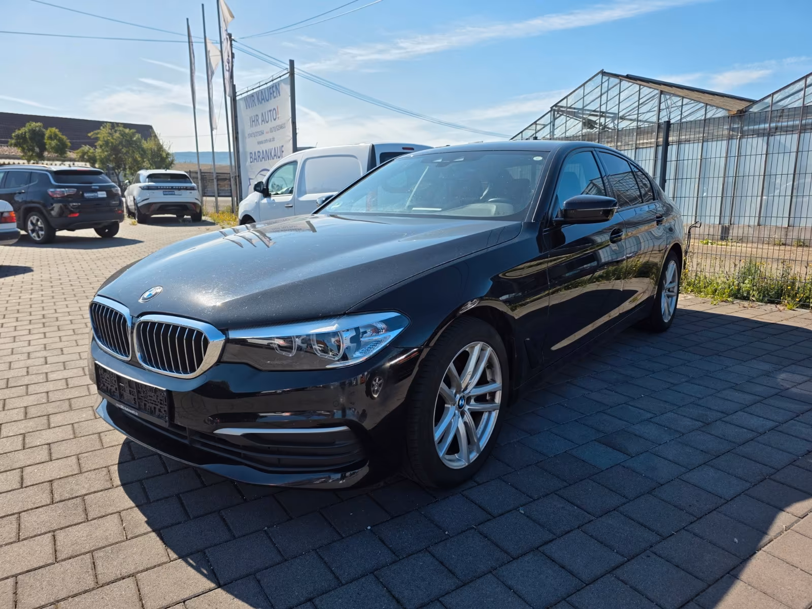 BMW 520 - фото 1