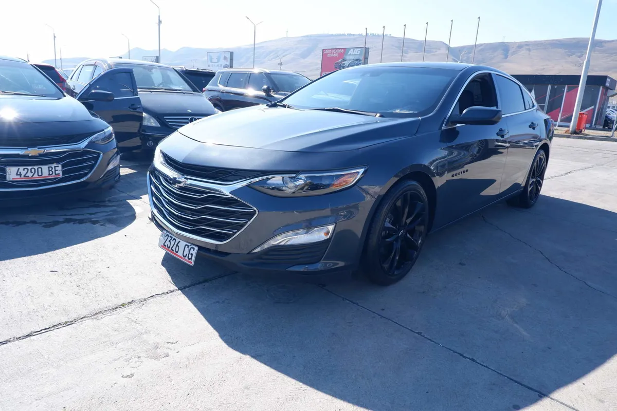 Chevrolet Malibu - фото 1