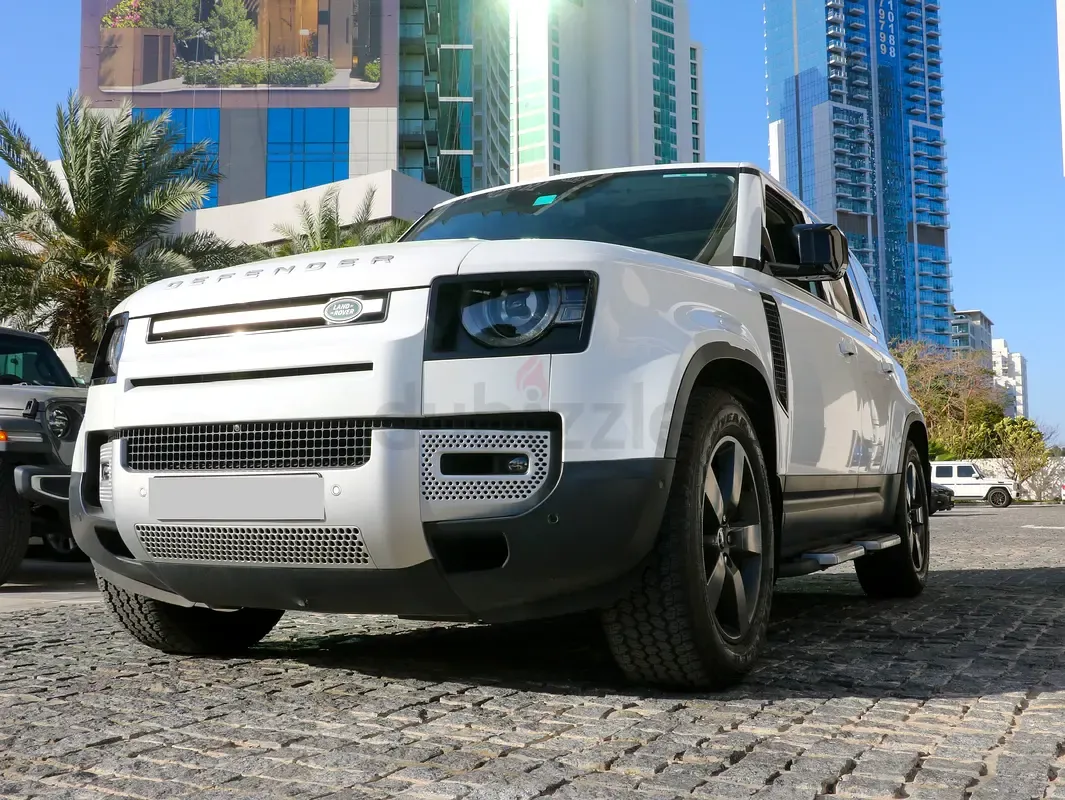 Land Rover Defender - фото 1