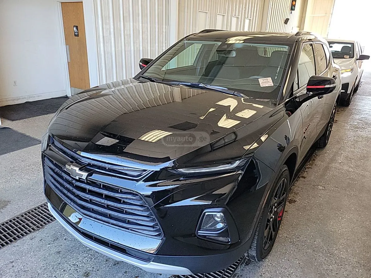 Chevrolet Blazer - фото 1