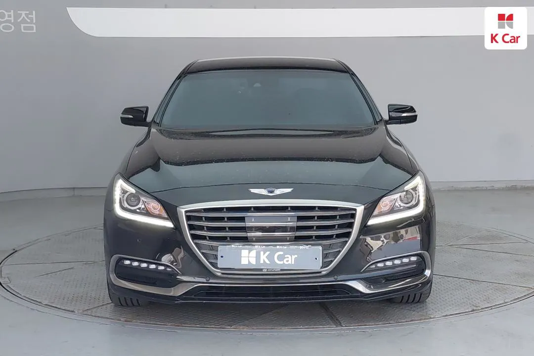 Genesis G80 - фото 1