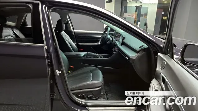 Hyundai Sonata - фото 1