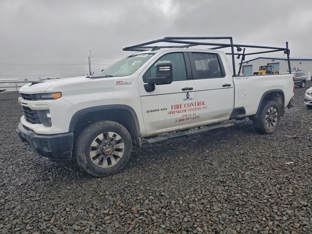CHEVROLET SILVERADO - фото 1