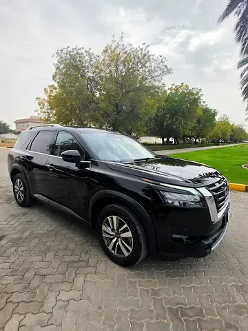 Nissan Pathfinder - фото 1