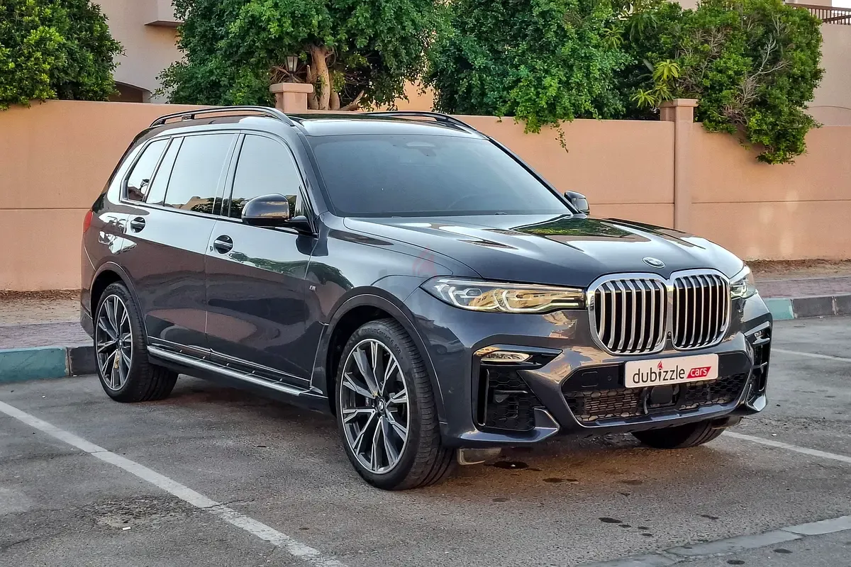 BMW X7 - фото 1