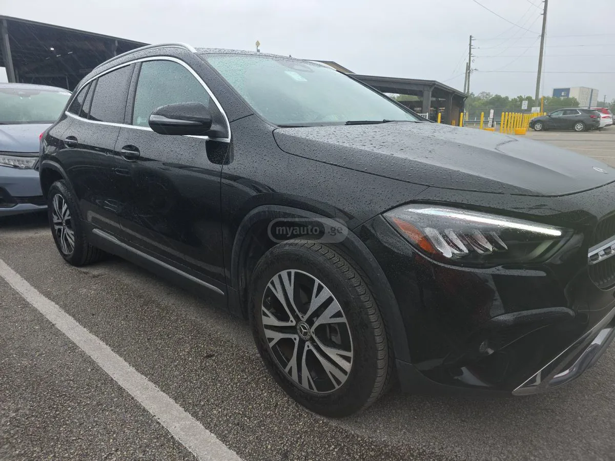 Mercedes-Benz GLA 250 - фото 1