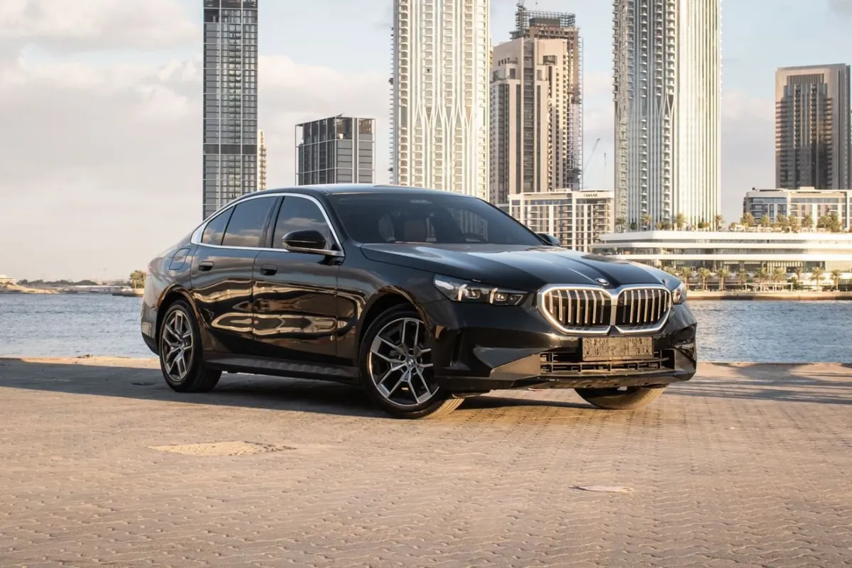 BMW 520i - фото 1