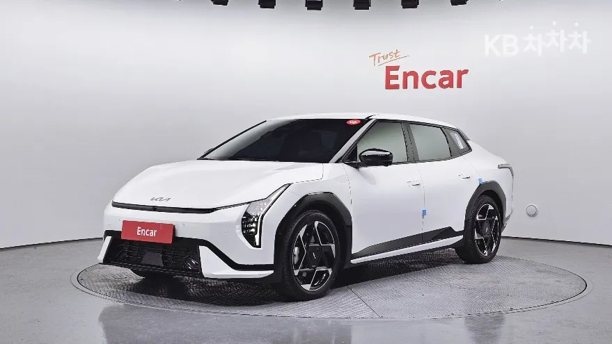 Kia EV4 롱레인지 2WD GT-Line - фото 1
