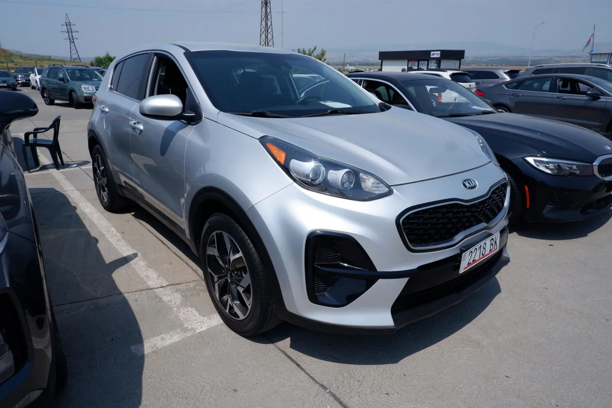 Kia Sportage - фото 1