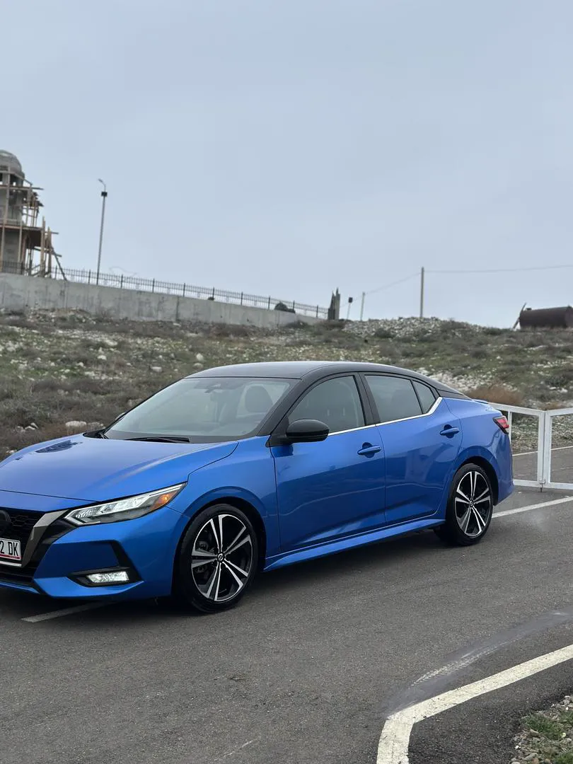 Nissan Sentra - фото 1