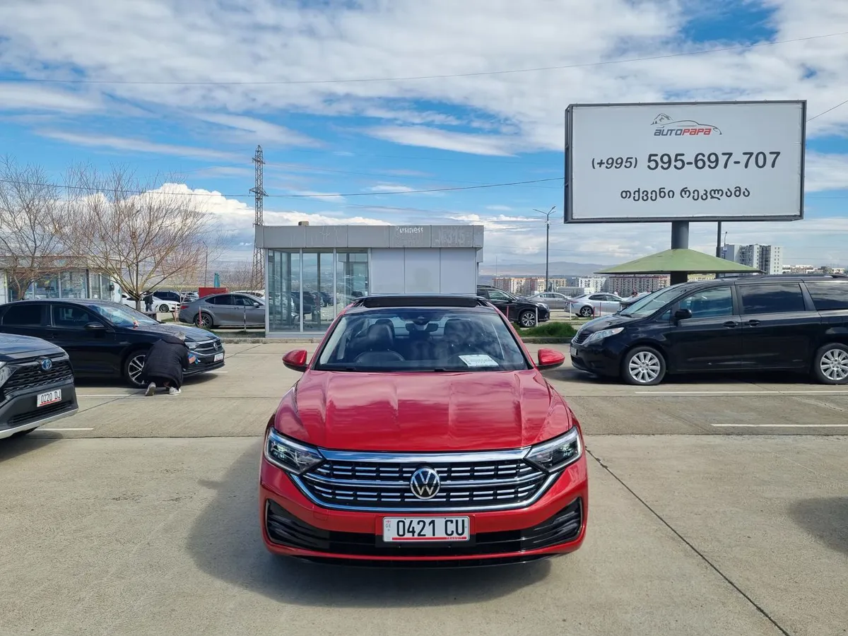 Volkswagen Jetta - фото 1