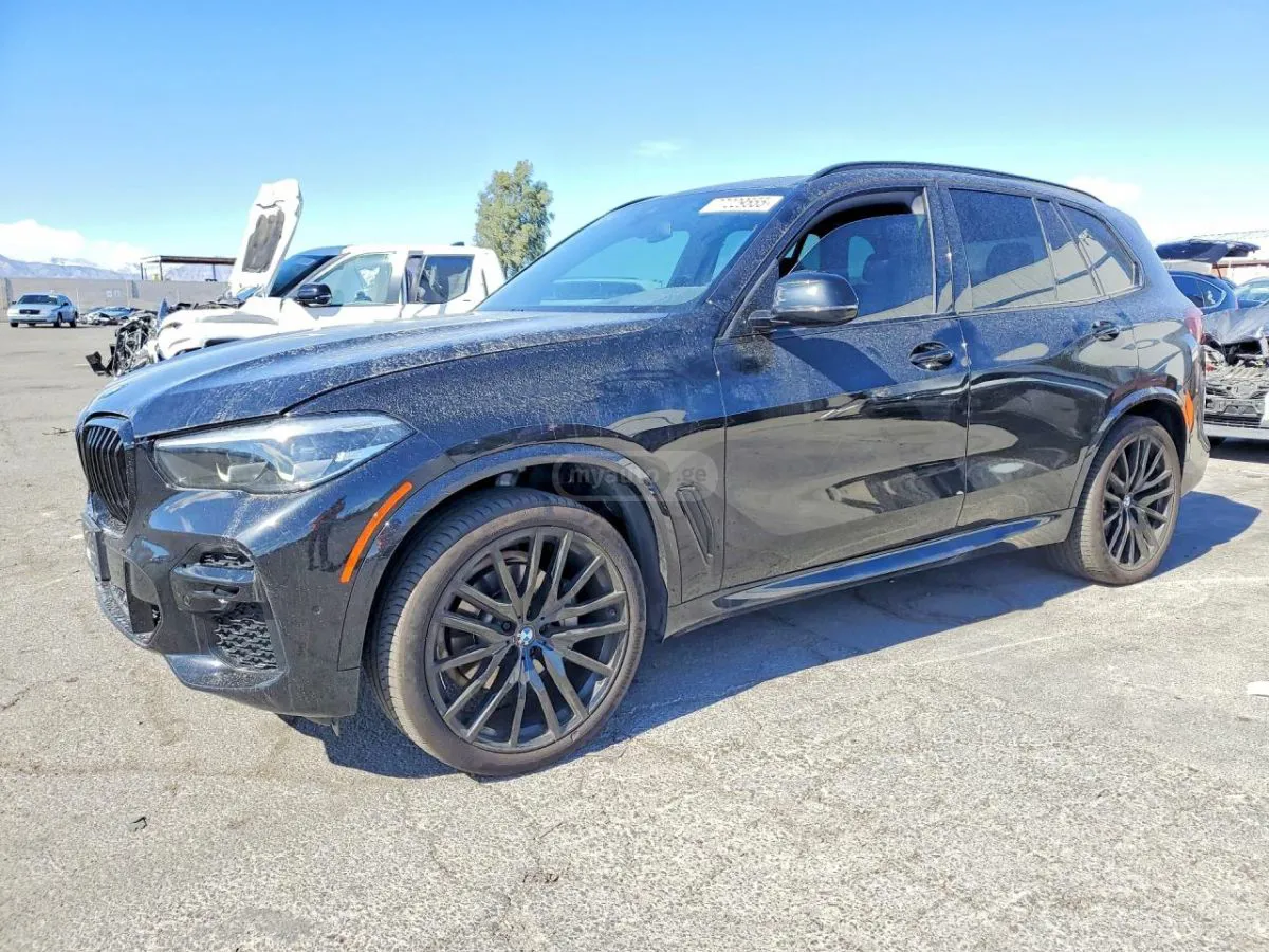 BMW X5 - фото 1
