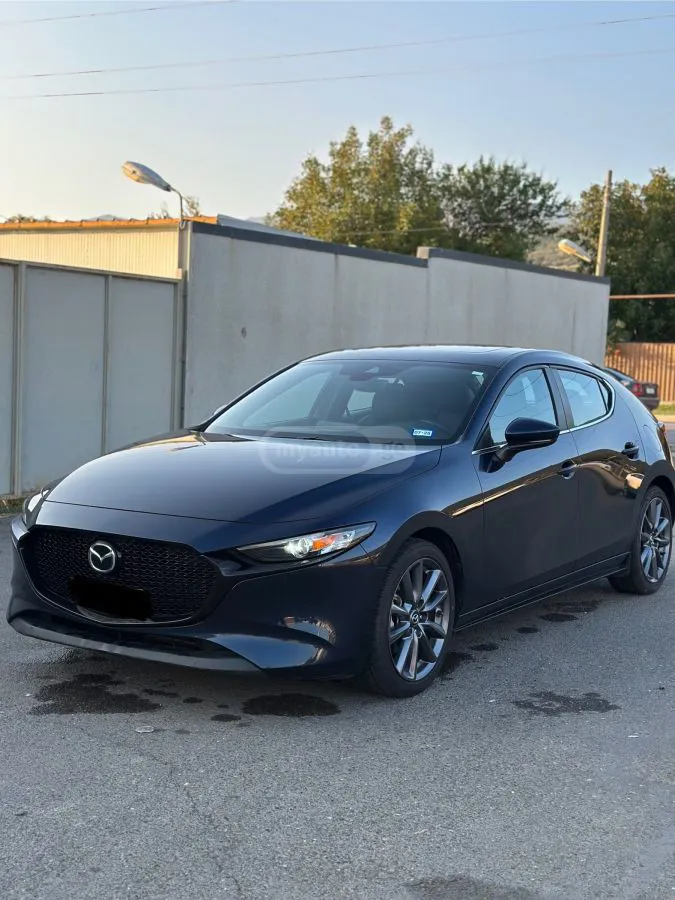 Mazda Mazda 3 - фото 1