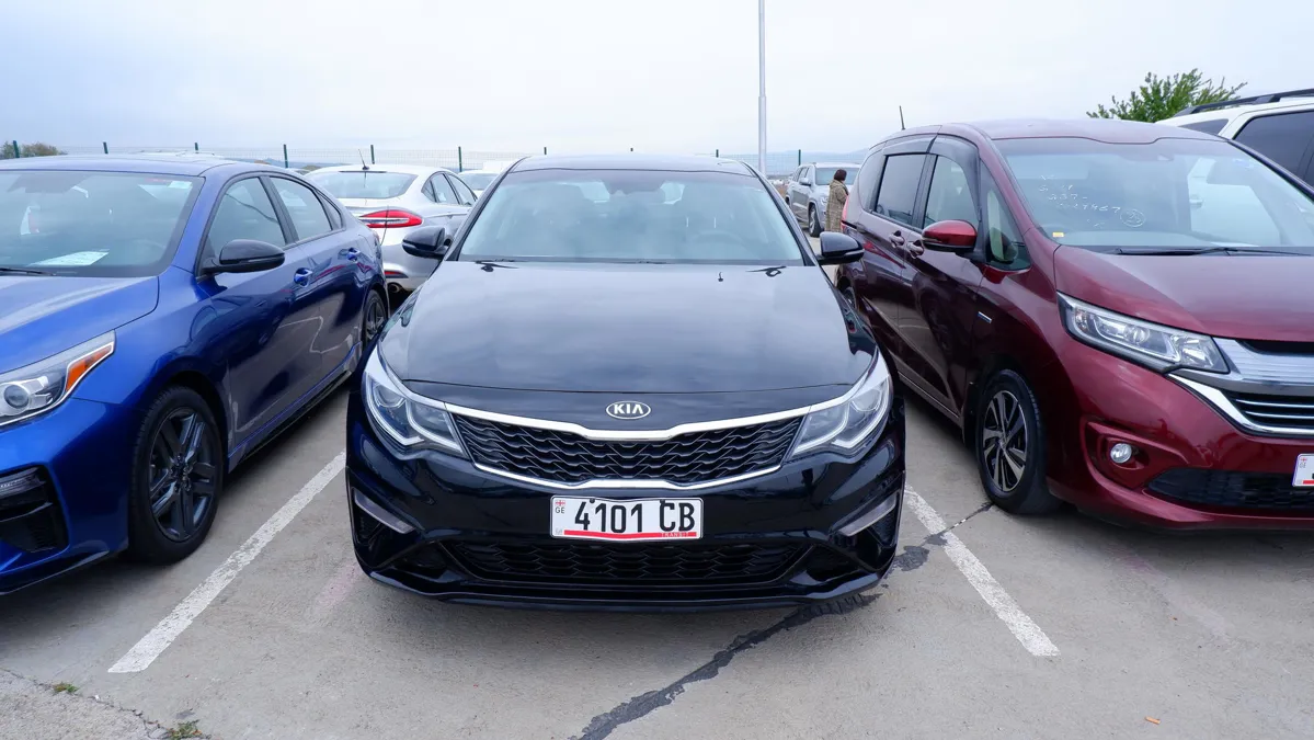 Kia Optima - фото 1
