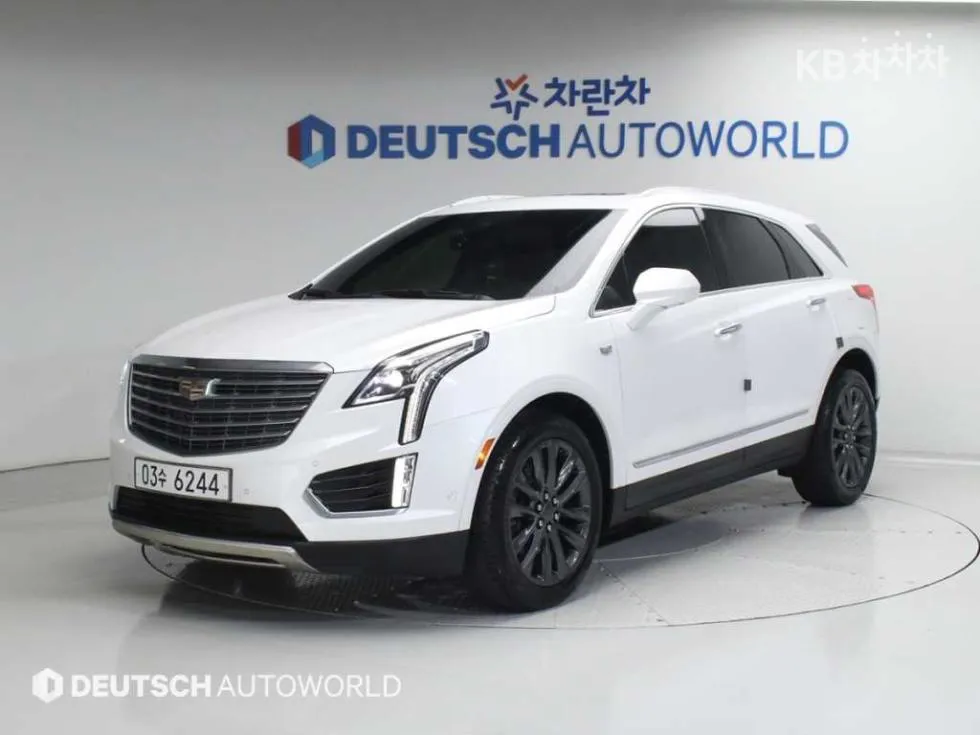 Cadillac XT5 3.6 Premium - фото 1