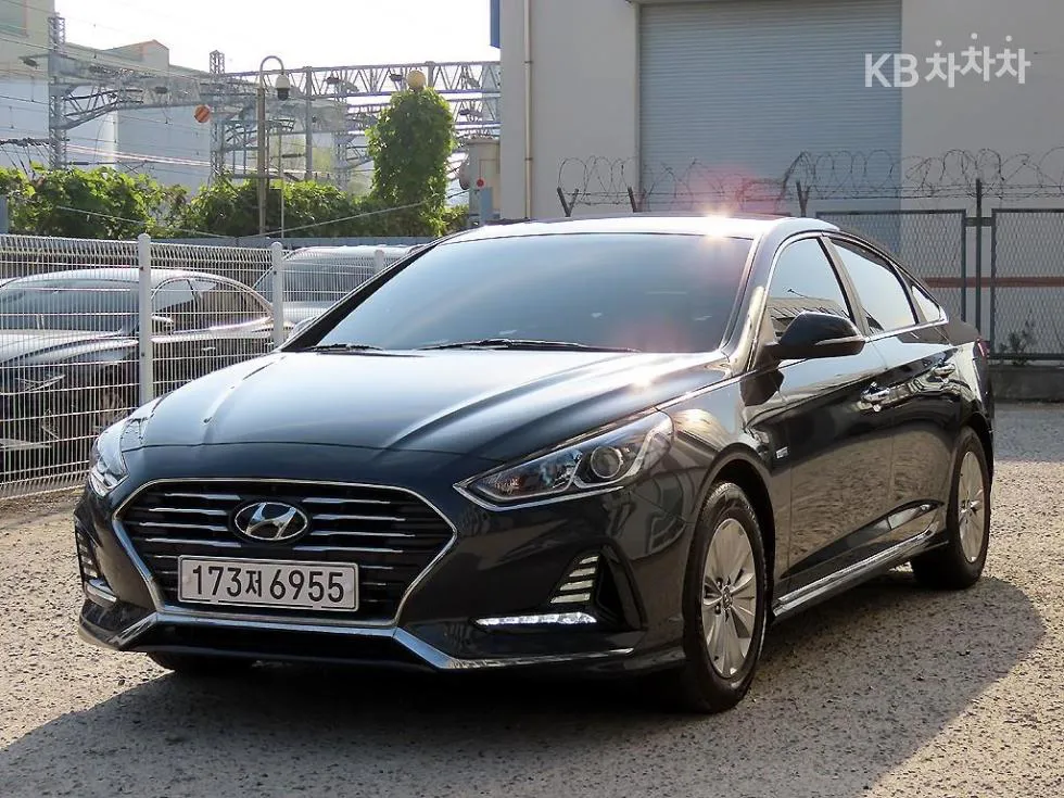 Hyundai 쏘나타 뉴 라이즈 하이브리드 2.0 HEV 스마트 - фото 1