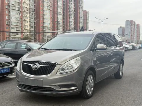 Buick GL8 - фото 1