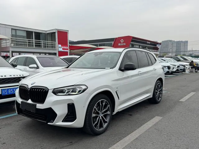 BMW X3 - фото 1