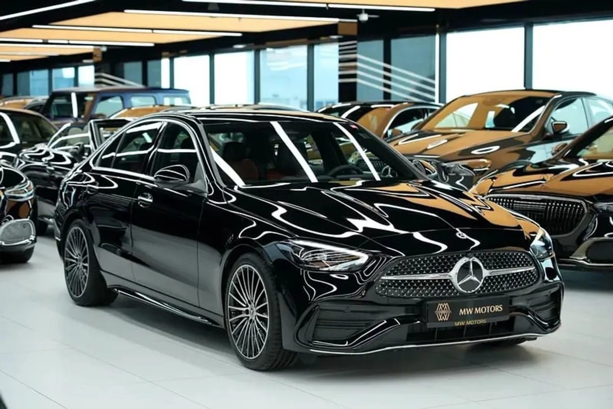 Mercedes-Benz C 200 - фото 1