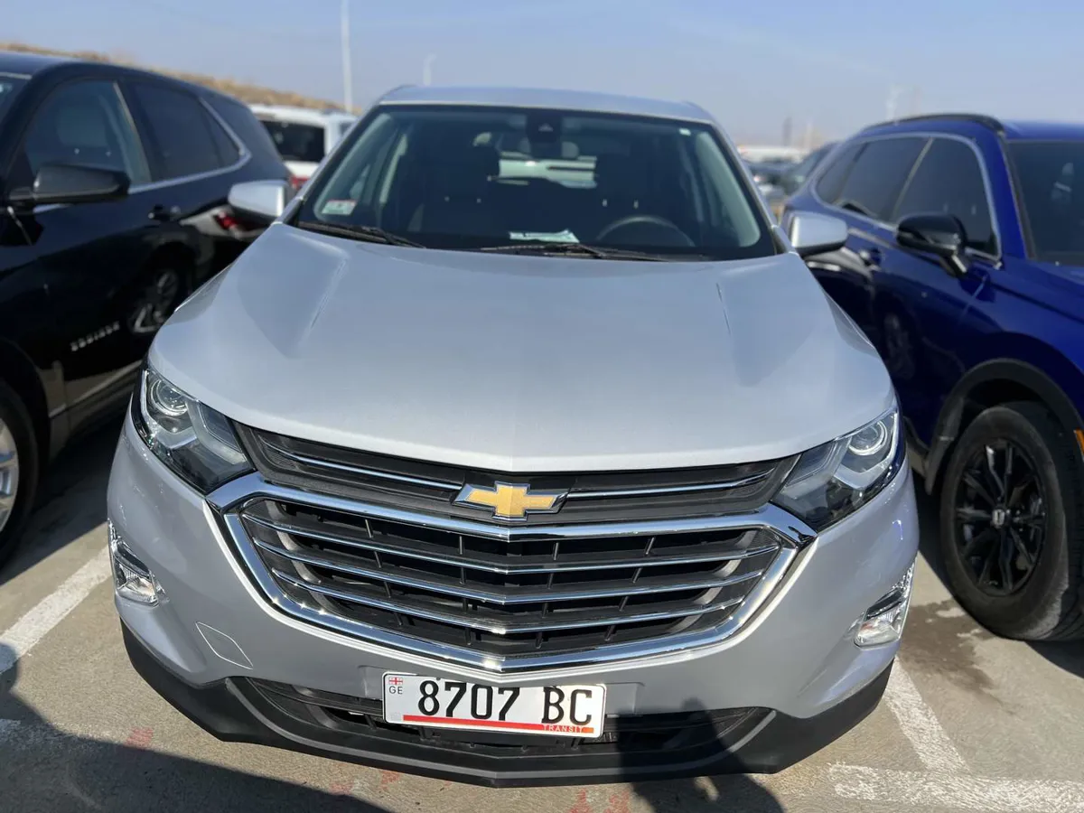Chevrolet Equinox - фото 1