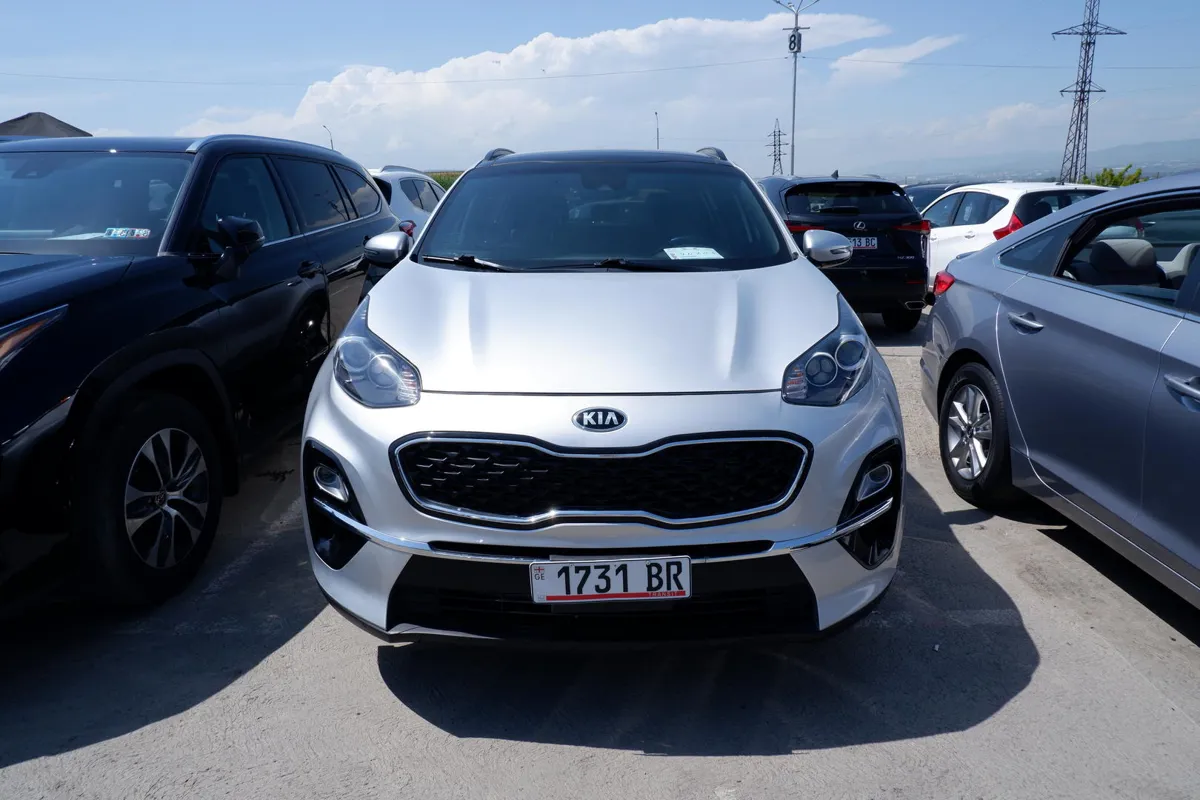 Kia Sportage - фото 1