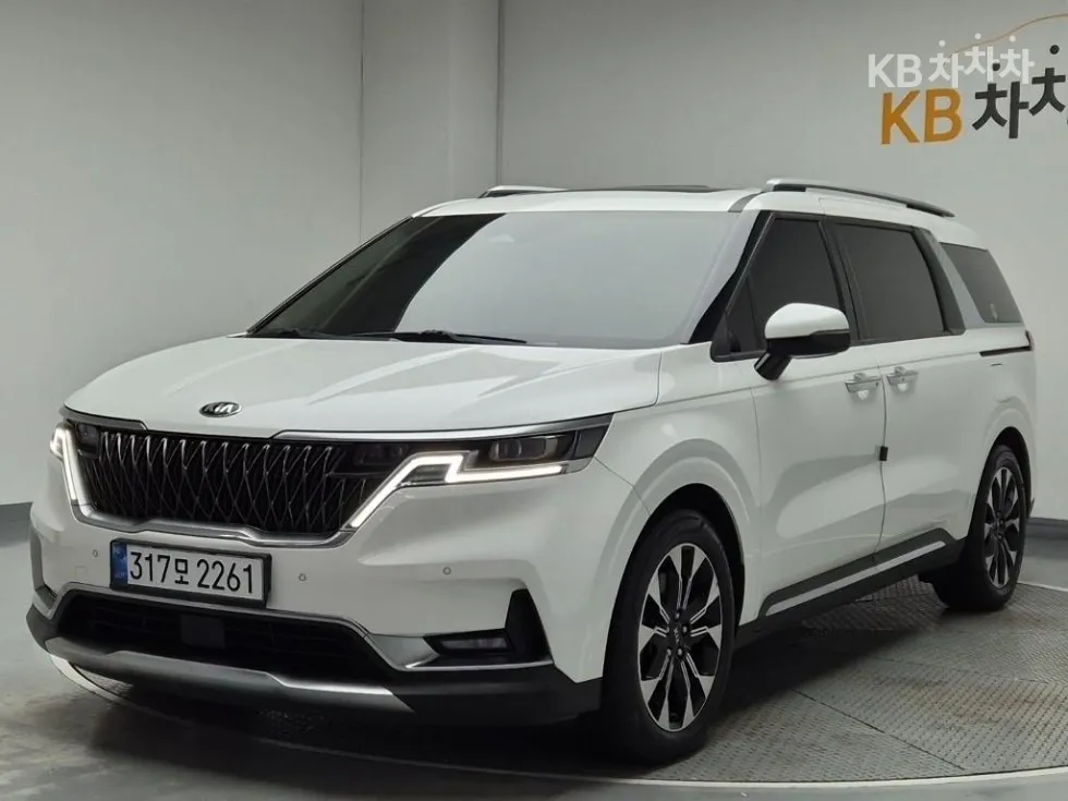 Kia 카니발 4세대 D2.2 9인승 노블레스 - фото 1