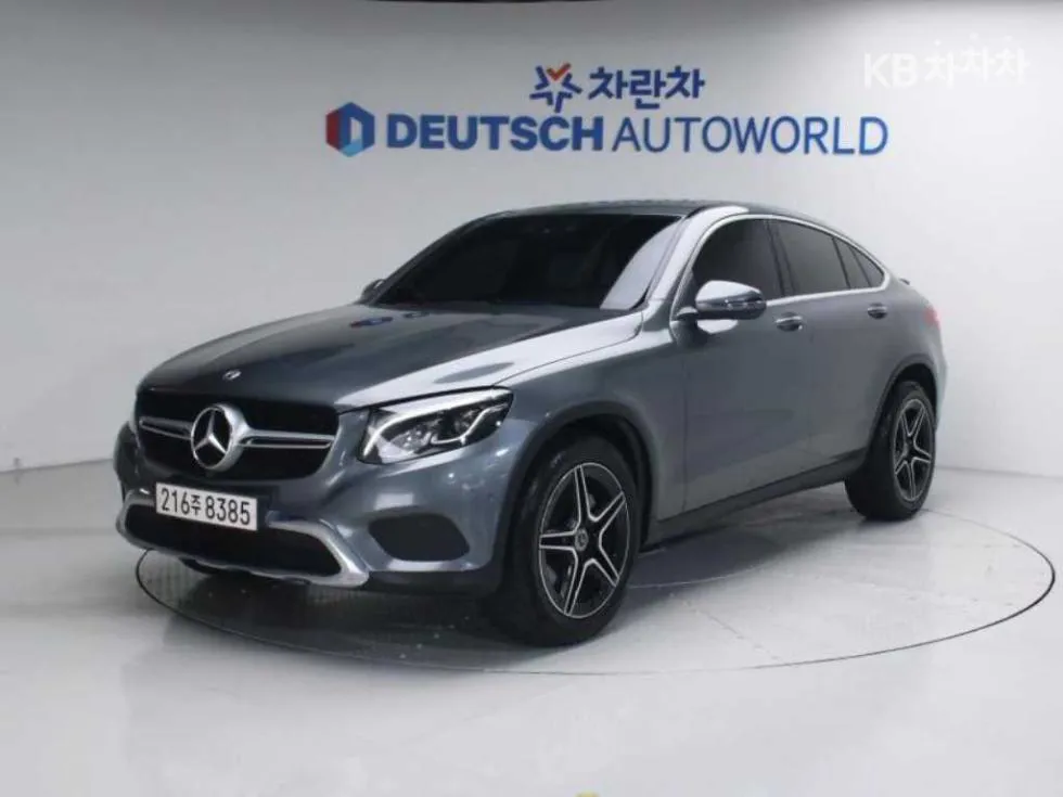 Mercedes-Benz GLC(X253) 300 4Matic Coupe 기본형 - фото 1