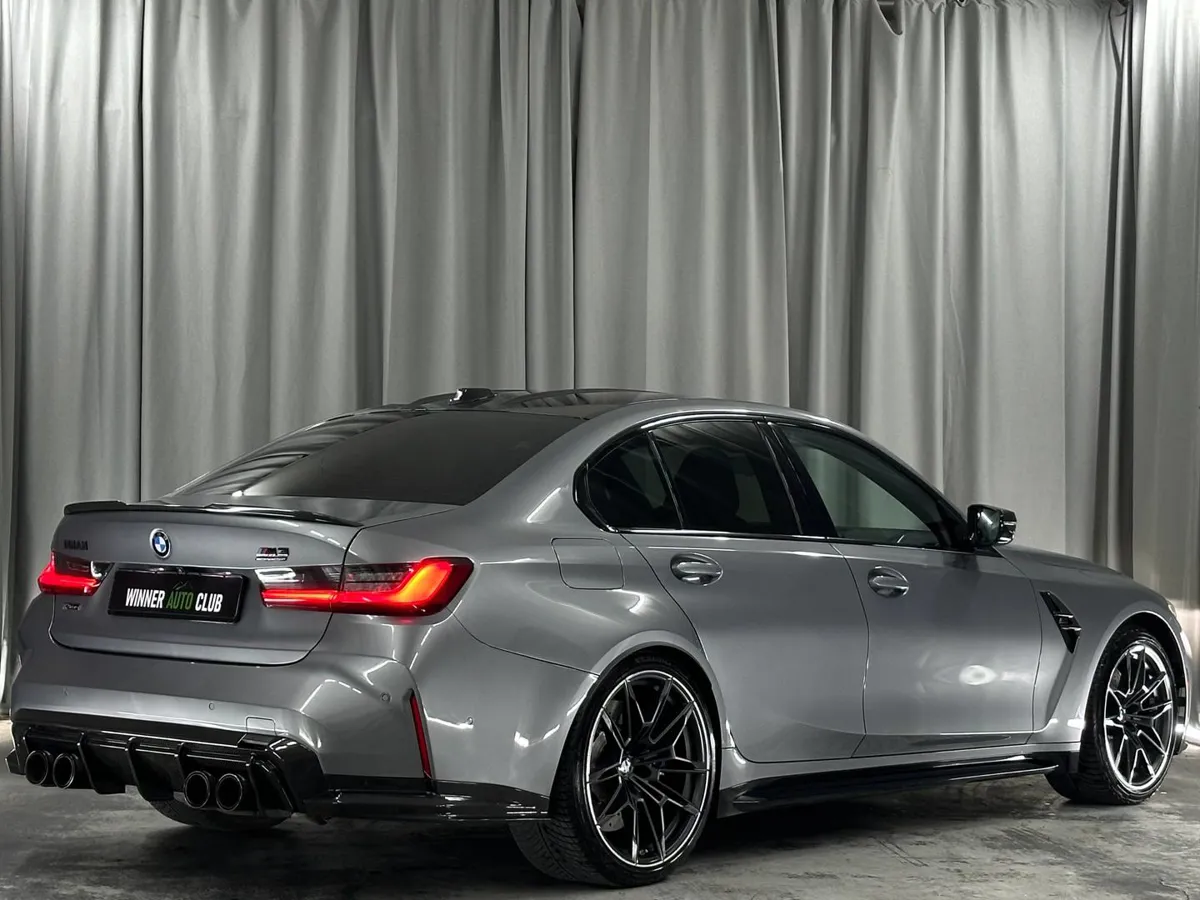 BMW M3 - фото 1