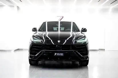 Lamborghini Urus - фото 1
