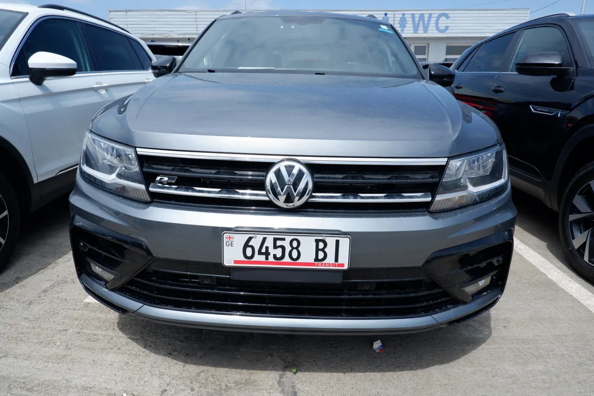 Volkswagen Tiguan - фото 1
