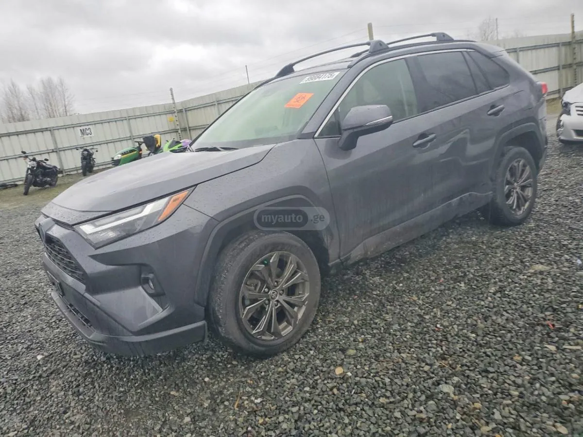 Toyota RAV 4 - фото 1