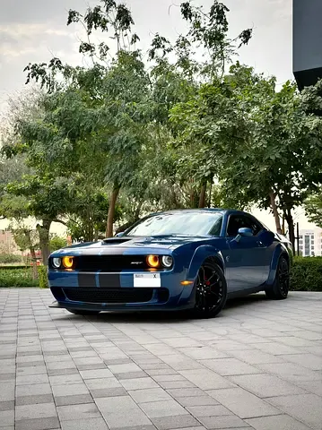 Dodge Challenger - фото 1