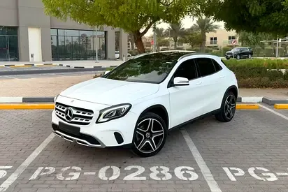 Mercedes-Benz GLA - фото 1