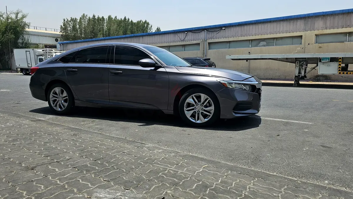 Honda Accord - фото 1